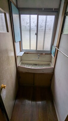 船津1868洗面.jpg