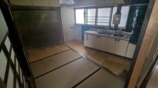 船津552-11キッチン.jpg