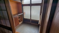 船津552-11玄関.jpg