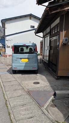坂富町13-3駐車スペース.jpg